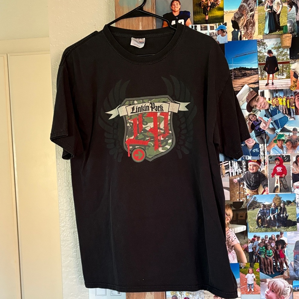 Linkin Park t- shirt.